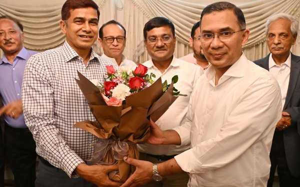 দীর্ঘদিনের ত্যাগ, পরিশ্রম আর মানুষের ভালোবাসার ফসল আজকের এই গৌরবময় মুহূর্ত।